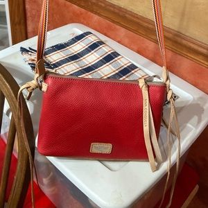 Crossbody purses